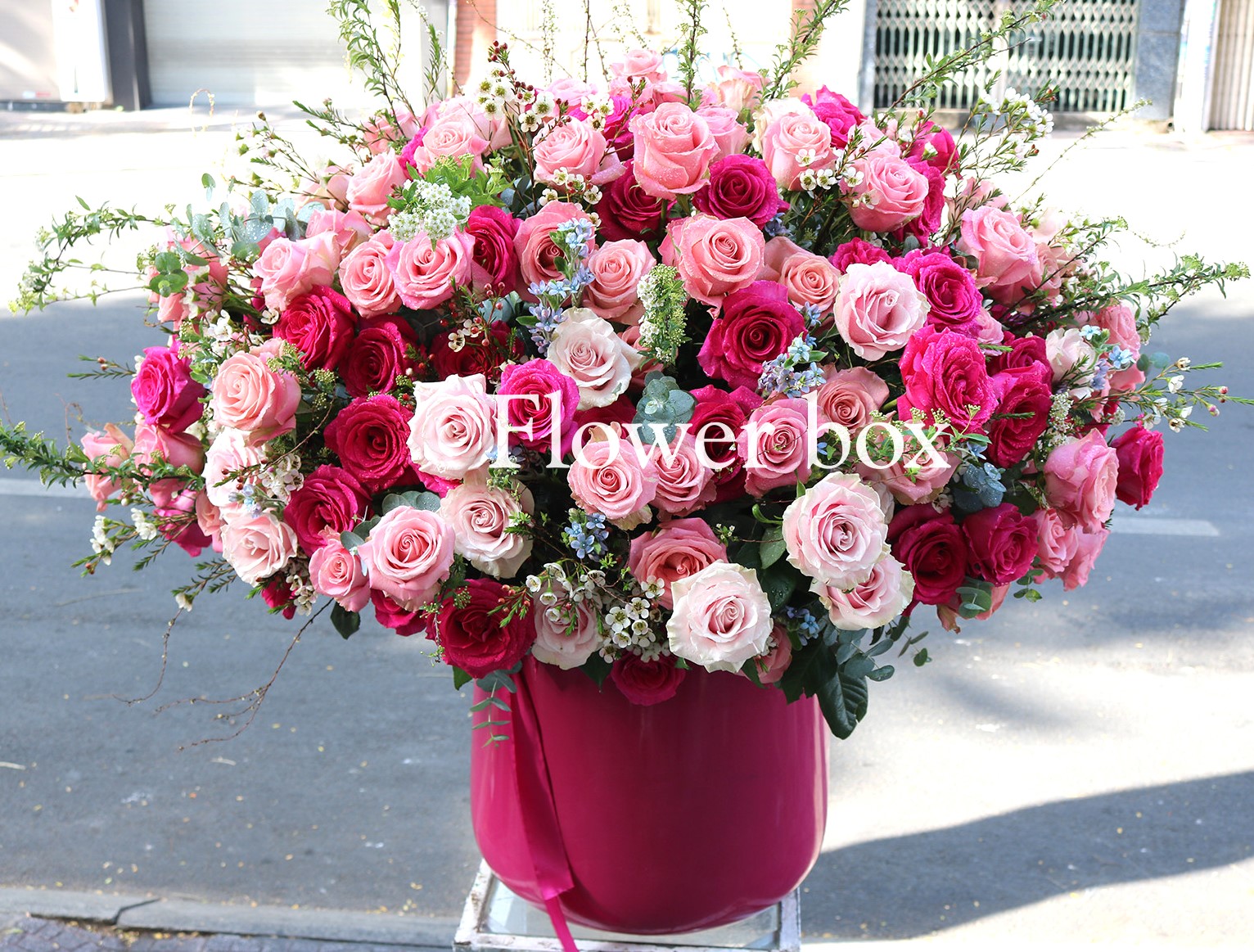 Bình Hoa Chúc Mừng Ngày 08-03 FBQN18