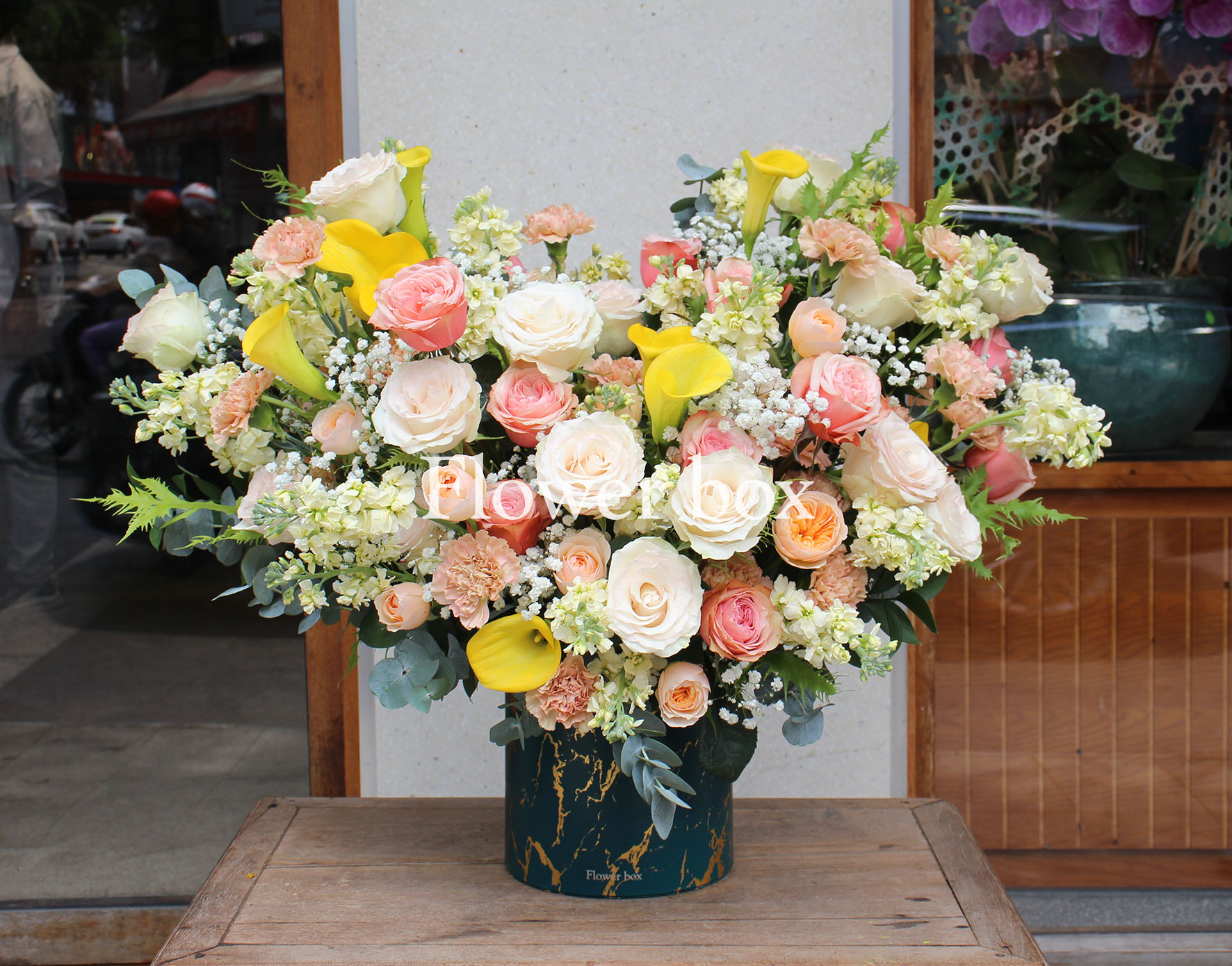 HỘP HOA NGÀY CỦA MẸ - FBVE01